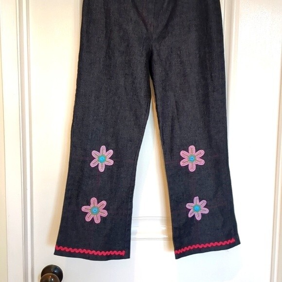 MARIO & GENA FLOWER PANTS EMBROIDERED RICK RACK TRIM CROP BELL BOTTOMS Vintage - Picture 3 of 10